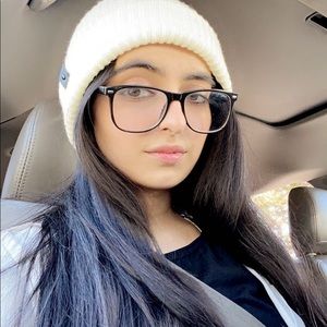 Meet your Posher, Ameena